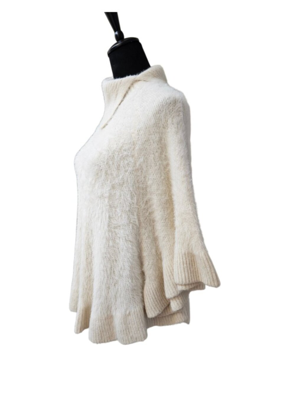 Cream Knit Ruffle-Hem fuzzy Sweater Top-Size Medium -NWOT